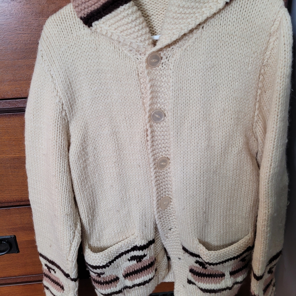 Womens VINTAGE CANADIANA Cream and Brown Sweater